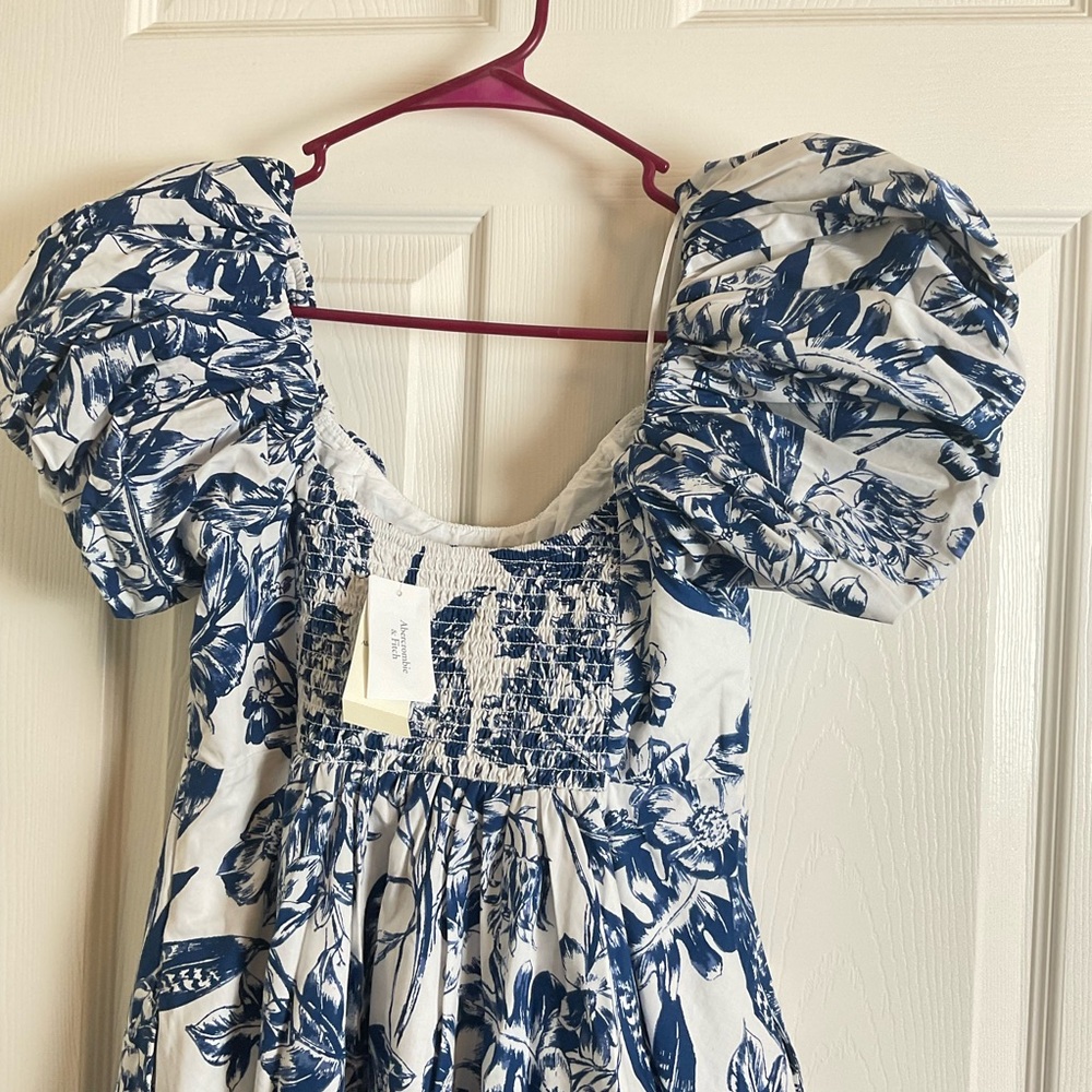 Abercrombie Ruched Puff Sleeve Blue Floral Print Mini Dress Size Medium NWT - Picture 8 of 16